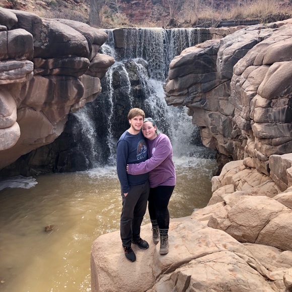 Meet your Posher, Danielle - Picture 6 of 6